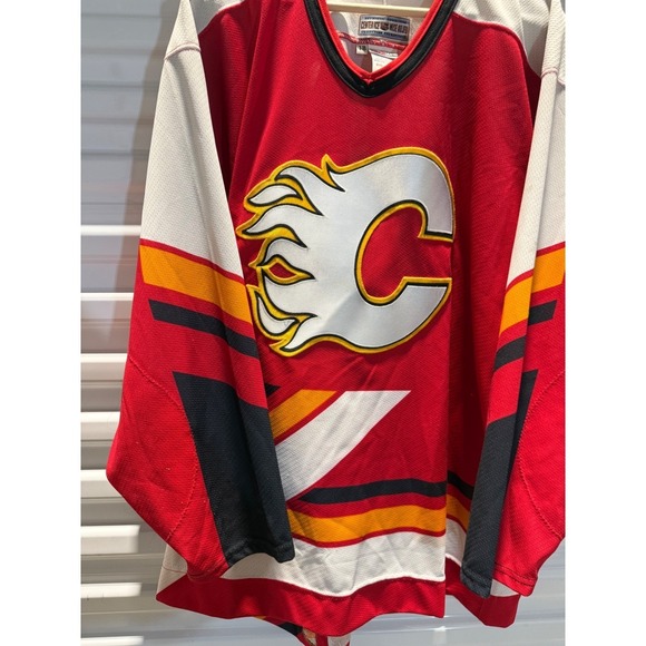 Vintage Calgary Flames CCM Authentic NHL Jersey Red Fight Strap 48 center ice - Picture 2 of 7